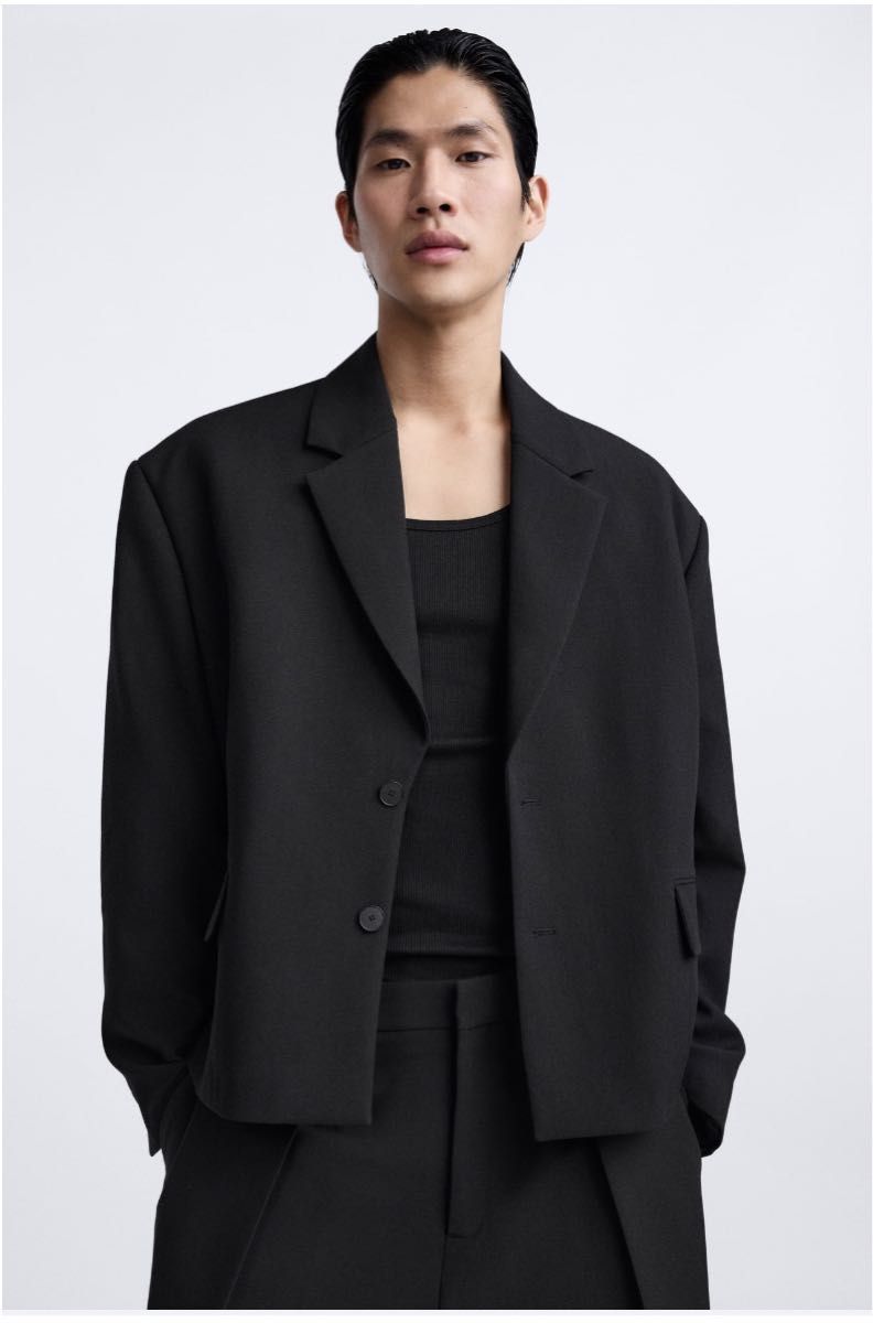 新品 ZARA オーバーサイズ クロップド ブレザー LIMITED EDITION 新品 ZARA オーバーサイズ クロップド ブレザー LIMITED EDITION