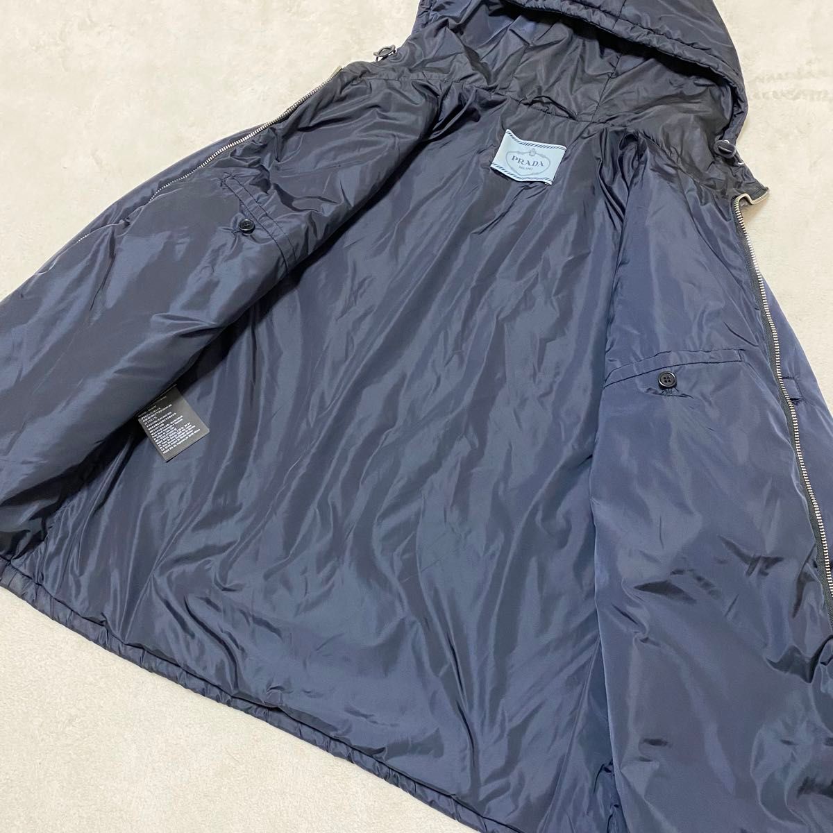現行タグ プラダ PRADA ナイロンジャケット 三角ロゴ ジップ 現行タグ プラダ PRADA ナイロンジャケット 三角ロゴ ジップ