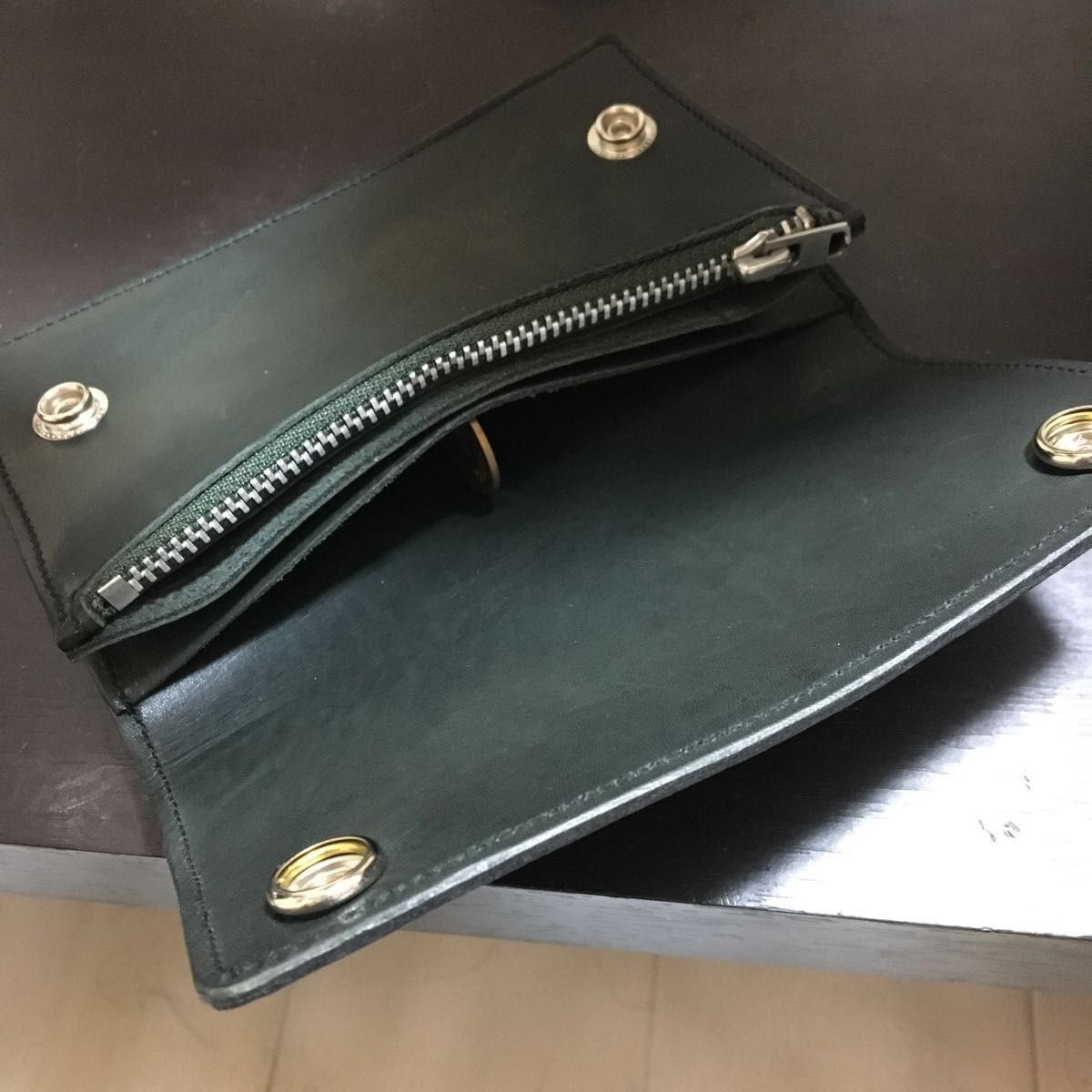 クロコダイル型押し トラッカーウォレット ミドル ブラス クロコダイル型押し トラッカーウォレット ミドル ブラス