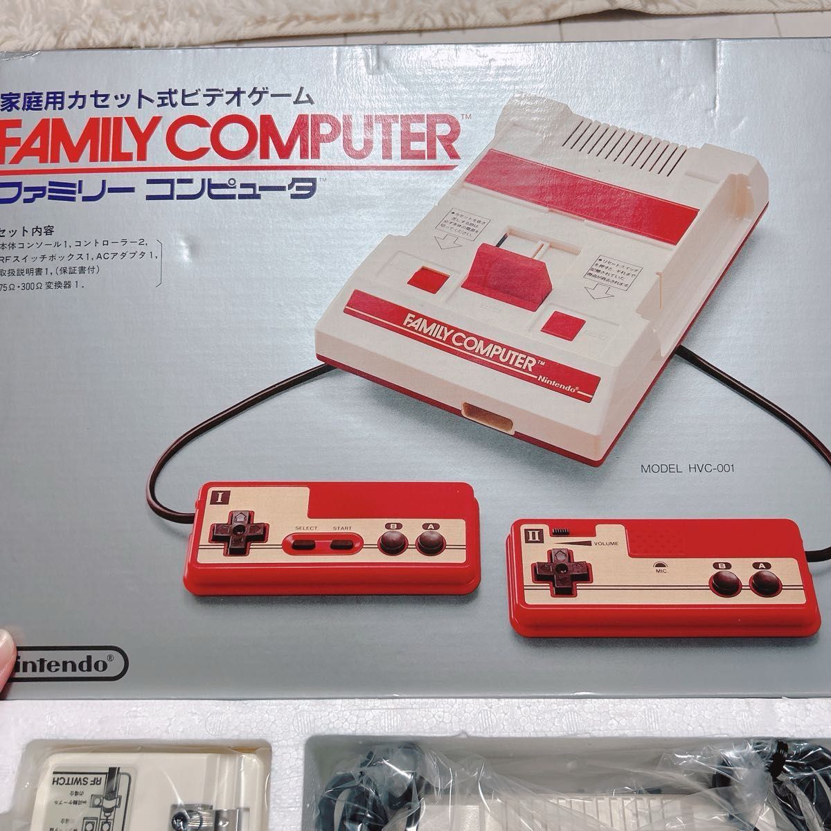 新品 任天堂 ファミリーコンピュータ 当時品 ファミコン 昭和 新品 任天堂 ファミリーコンピュータ 当時品 ファミコン 昭和