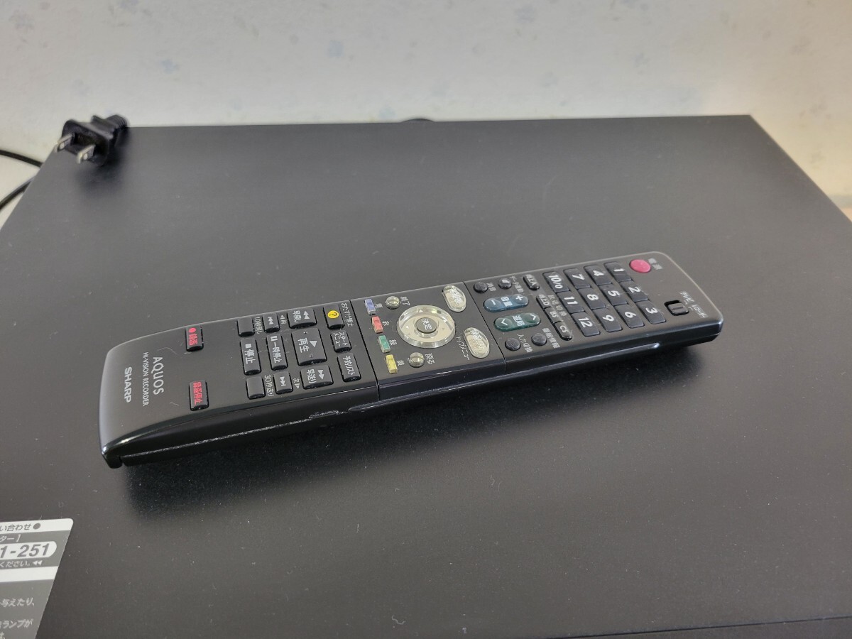 動作品 SHARP VHS一体型 HDD DVDレコーダー【DV-ACV52】2008年製 動作品 SHARP VHS一体型 HDD DVDレコーダー【DV-ACV52】2008年製