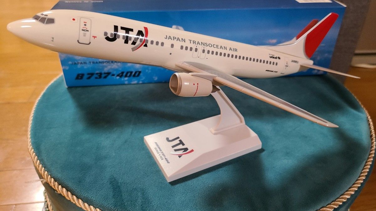 未使用 模型飛行機 ポーランド航空 限定版 ボーイング737-400 1/200 未使用 模型飛行機 ポーランド航空 限定版 ボーイング737-400 1