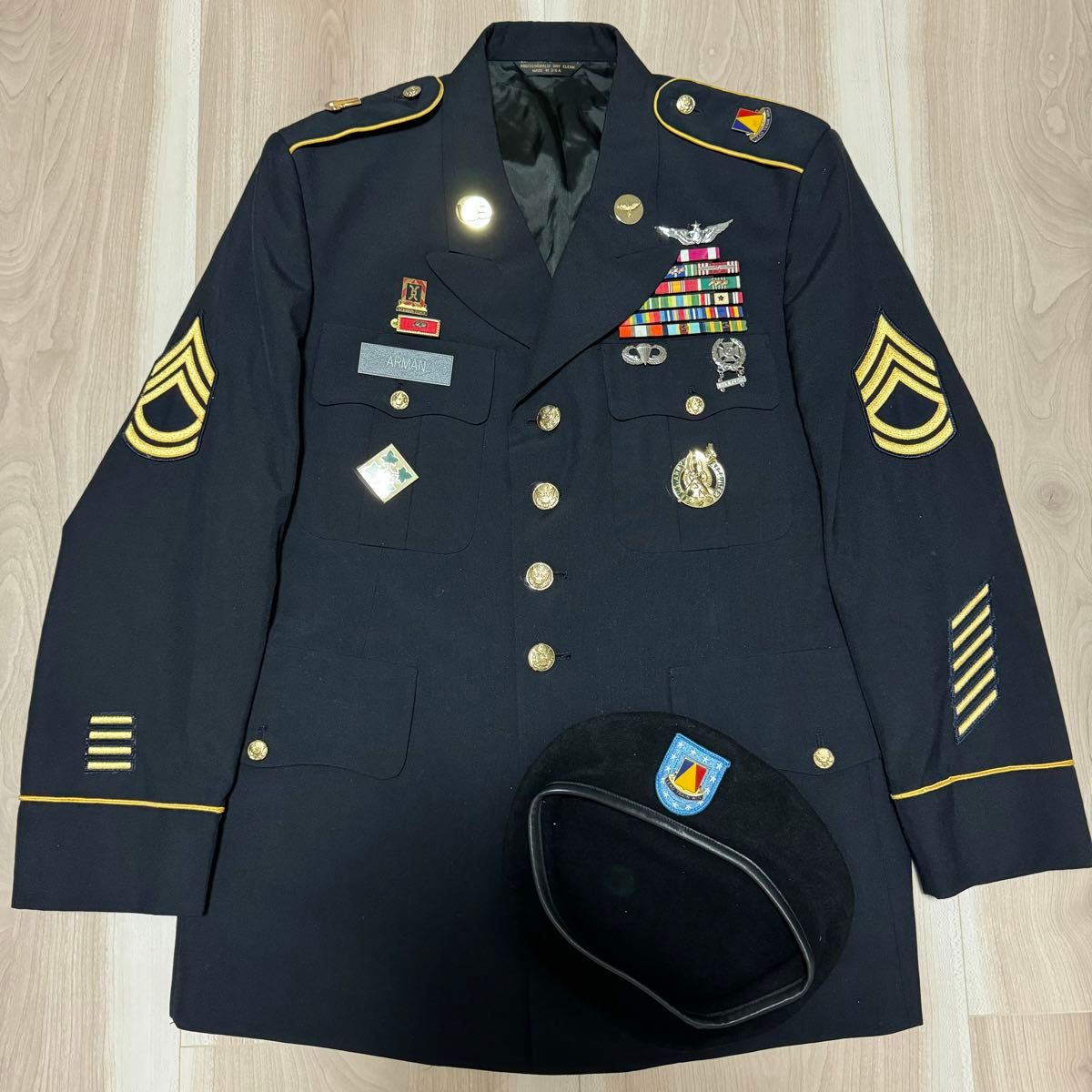 超希少】U S ARMY アメリカ 陸軍 米軍制服 階級章 略綬 2点 超希少】U S ARMY アメリカ 陸軍 米軍制服 階級章 略綬 2点