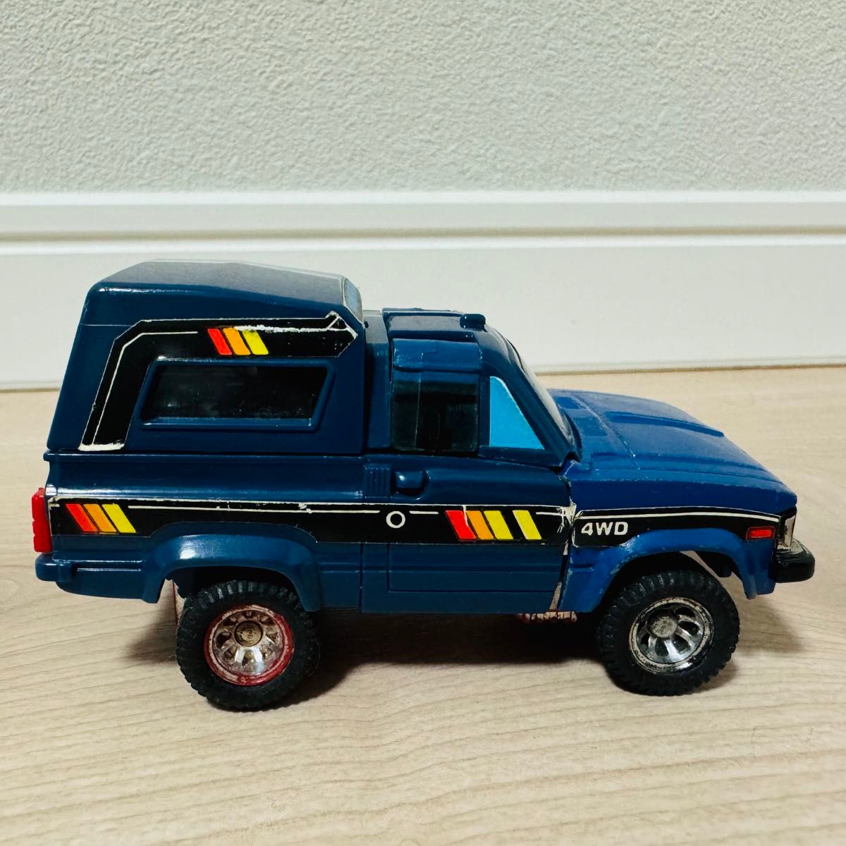旧タカラ ダイアクロン カーロボット 4WD ハイラックス ブルー 旧タカラ ダイアクロン カーロボット 4WD ハイラックス ブルー