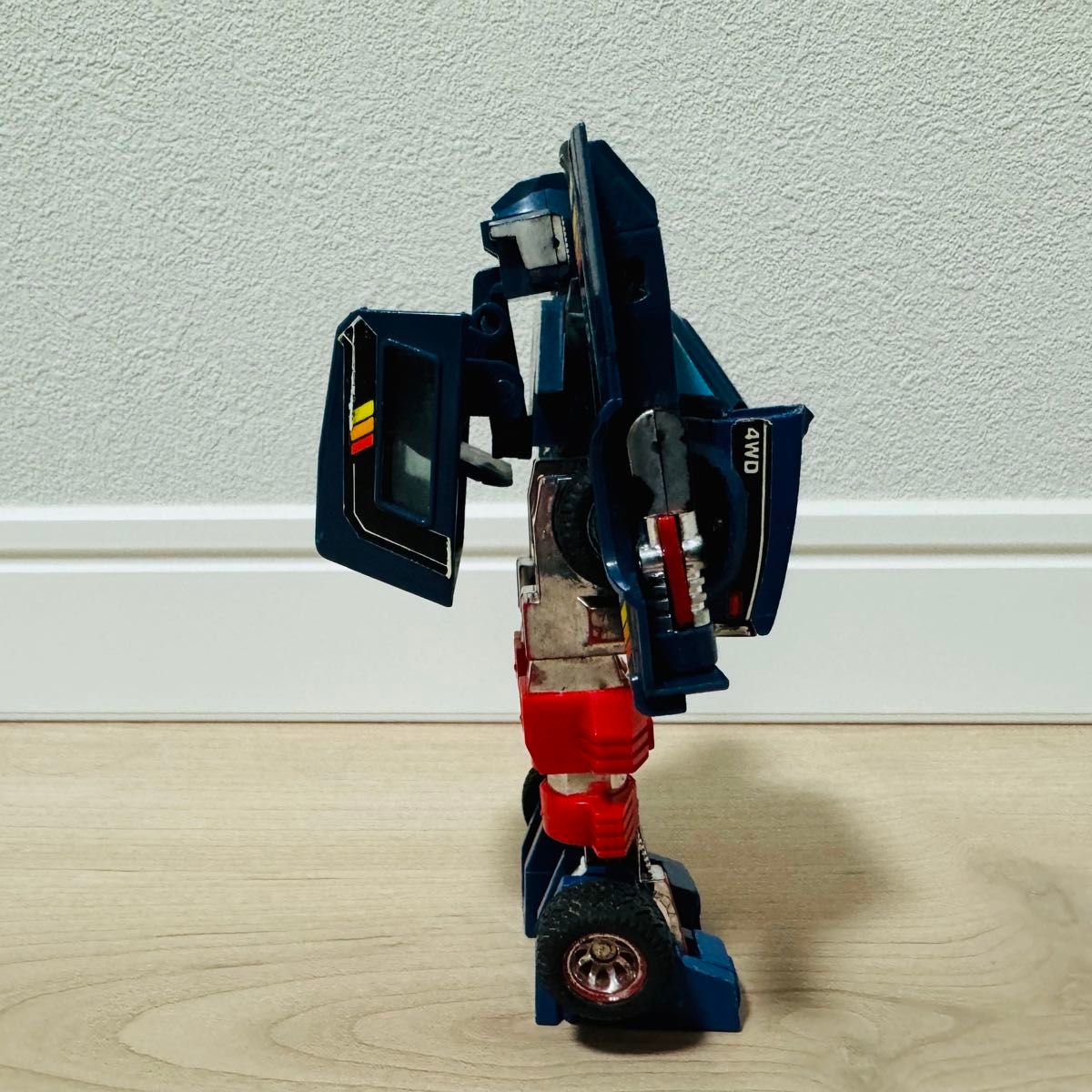 旧タカラ ダイアクロン カーロボット 4WD ハイラックス ブルー 旧タカラ ダイアクロン カーロボット 4WD ハイラックス ブルー