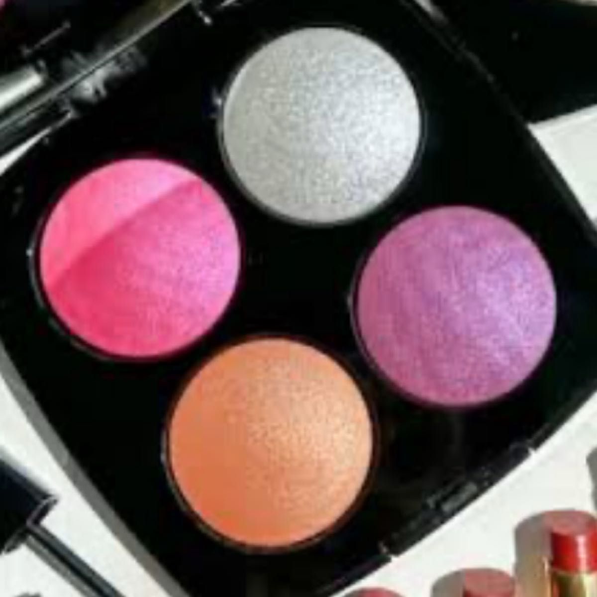 CHANEL ENCHANTED NIGHT アイシャドウパレット 0301 - アイシャドウ CHANEL ENCHANTED NIGHT アイシャドウパレット 0301 - アイシャドウ