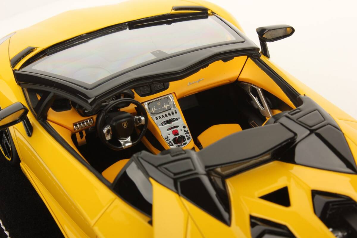 てなグッズや 世界で1台 ランボルギーニ 1/18 MR 超希少 特別インテリア 即決 乗用車