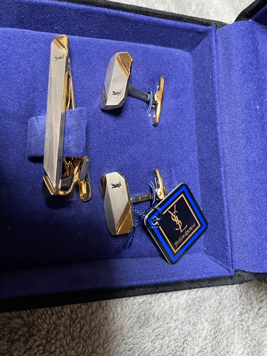 YVES SAINT LAURENT イヴサンローラン ネクタイピン カフス YVES SAINT LAURENT イヴサンローラン ネクタイピン カフス