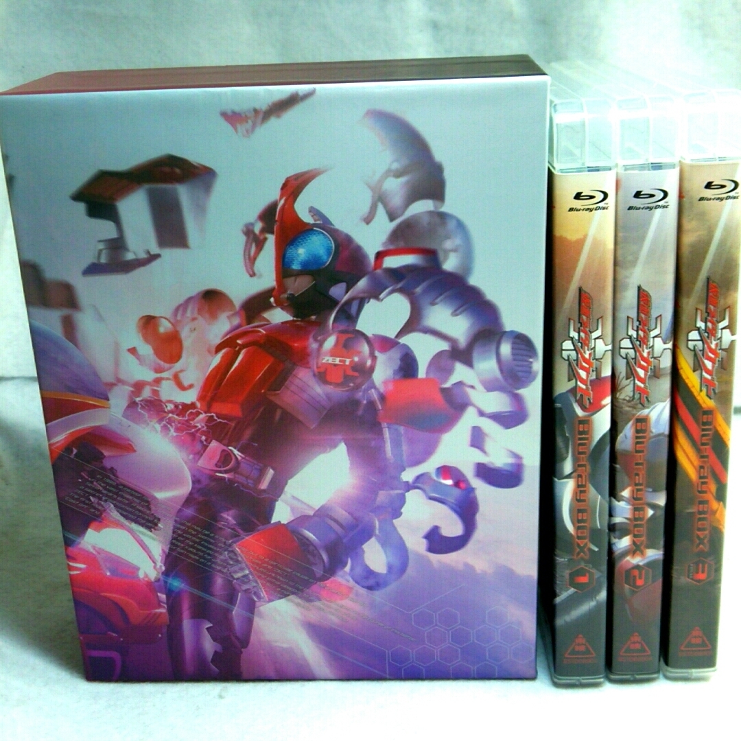 Yahoo!オークション - 即決 初回版 仮面ライダーカブト Blu-ray BOX