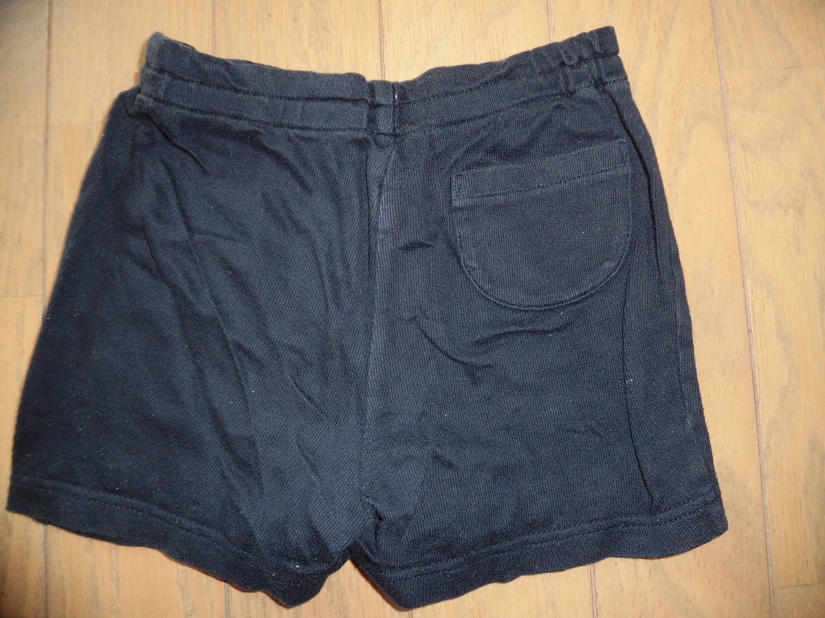  Familia *fami Chan navy blue color short pants *90