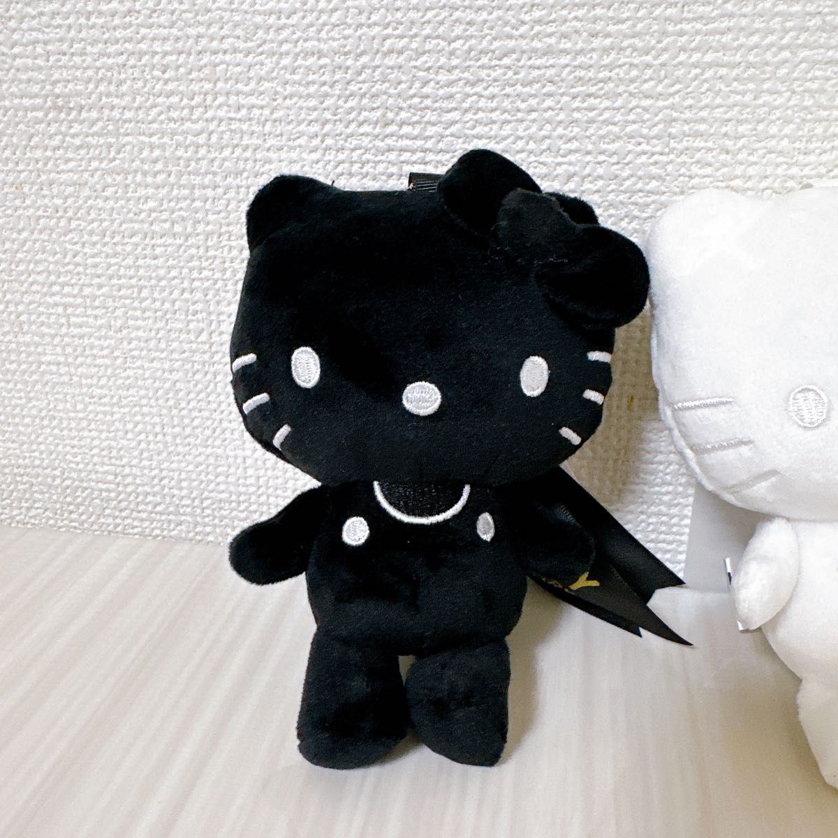 ハローキティ50周年 モノトーンキティちゃん3点セット白黒キティ ハローキティ50周年 モノトーンキティちゃん3点セット白黒キティ