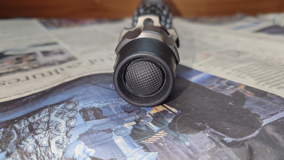 37500円 【元箱付】SUREFIRE L6 porcupine 世界限定500本 37500円 【元箱付】SUREFIRE L6 porcupine 世界限定500本