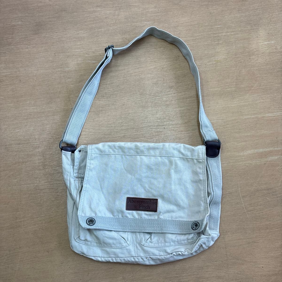 未使用品 Abercrombie&Fitch アバクロンビーアンドフィッチ 未使用品 Abercrombie&Fitch アバクロンビーアンドフィッチ