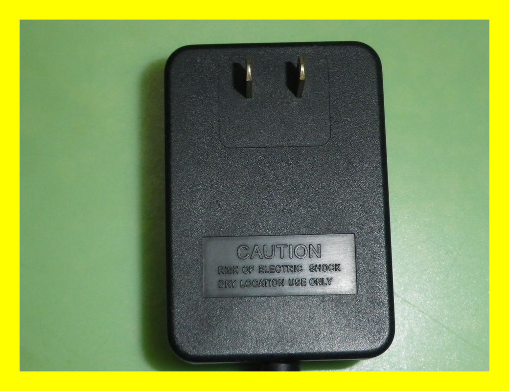 AC adapter 12V 1.25A Canon PA-08J used 