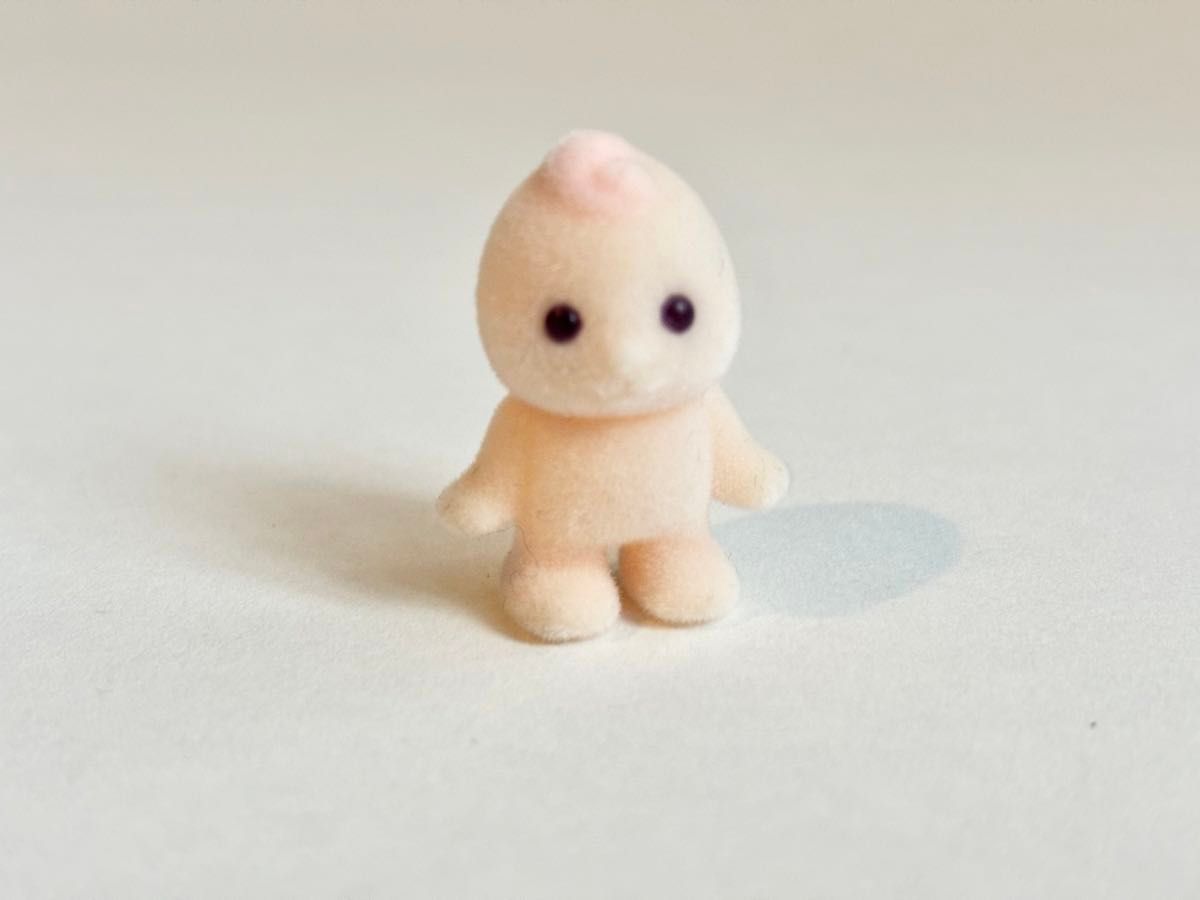 希少 開封未使用 シルバニアファミリー いちごの妖精 箱傷みあり 希少 開封未使用 シルバニアファミリー いちごの妖精 箱傷みあり