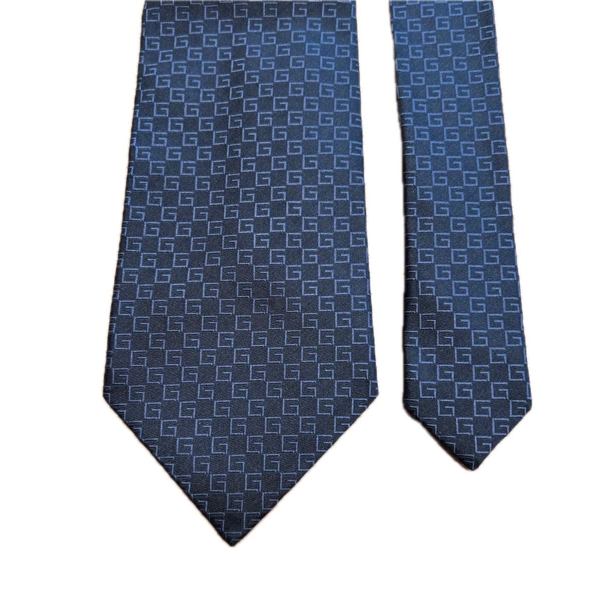 極美品】グッチ GUCCI ネクタイ Gマーク 総柄 シルクネクタイ 極美品】グッチ GUCCI ネクタイ Gマーク 総柄 シルクネクタイ