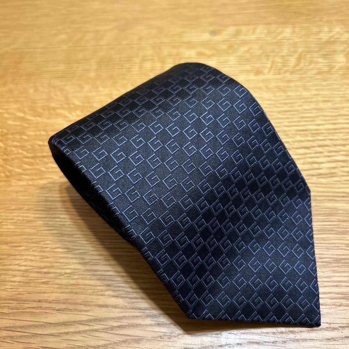 極美品】グッチ GUCCI ネクタイ Gマーク 総柄 シルクネクタイ 極美品】グッチ GUCCI ネクタイ Gマーク 総柄 シルクネクタイ