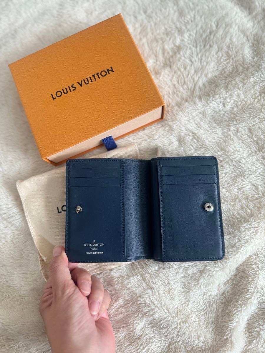 ルイヴィトン ポルトフォイユ・クレア LV フライトモード ルイヴィトン ポルトフォイユ・クレア LV フライトモード