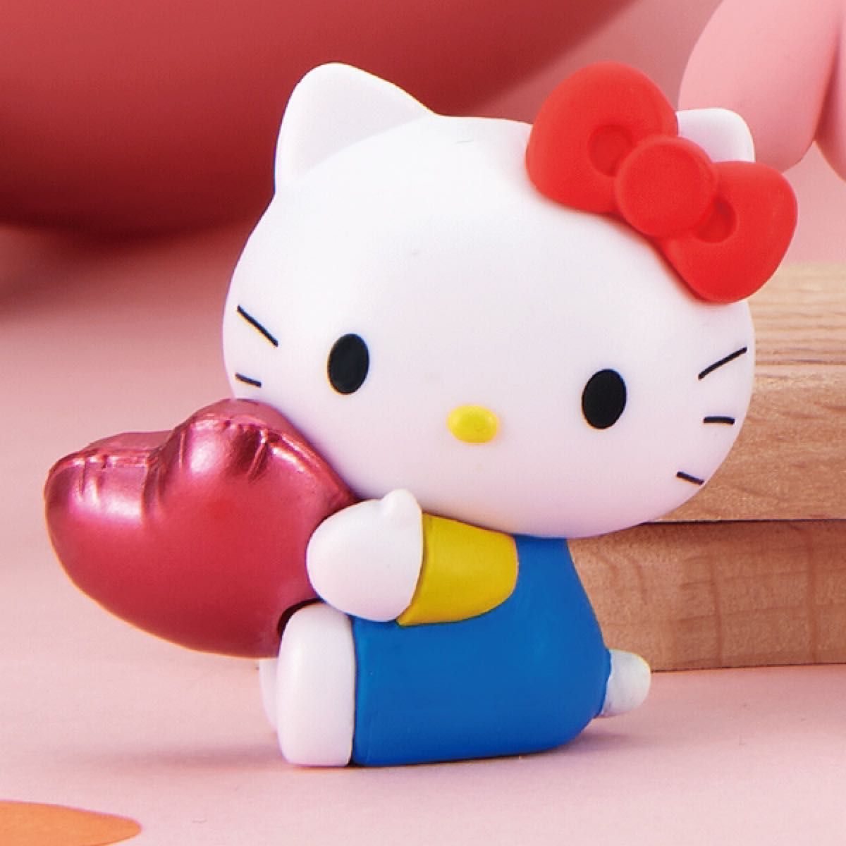 サンリオ きらめきバルーンフィギュア ハローキティ キティ サンリオ きらめきバルーンフィギュア ハローキティ キティ