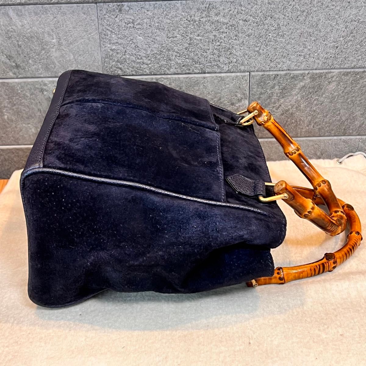 希少 正規品 GUCCI グッチ バンブーミニバッグ スエード 希少 正規品 GUCCI グッチ バンブーミニバッグ スエード