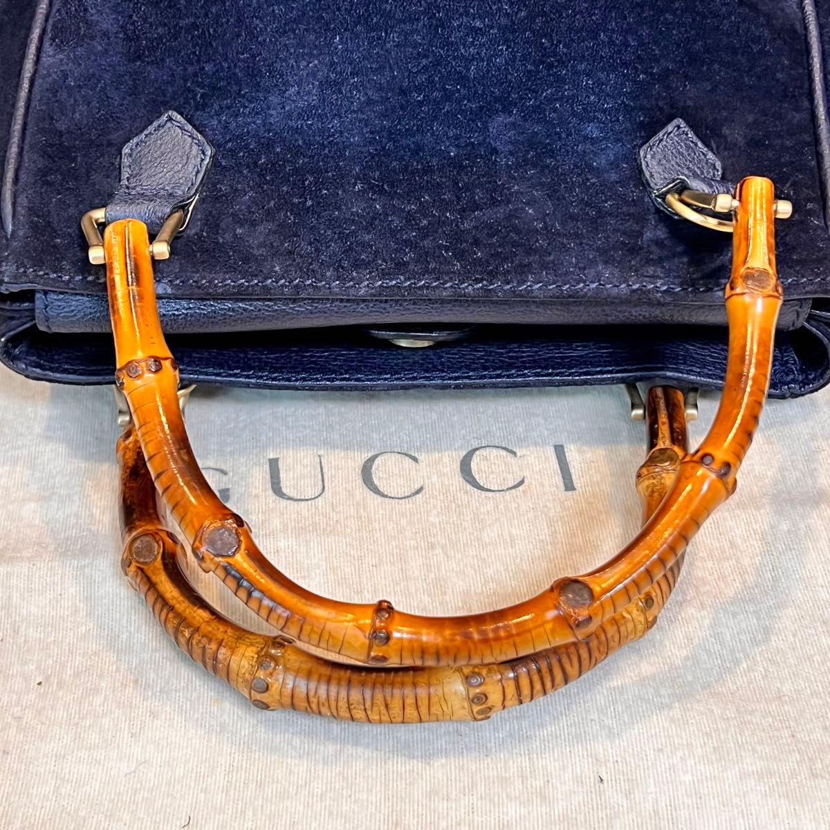 希少 正規品 GUCCI グッチ バンブーミニバッグ スエード 希少 正規品 GUCCI グッチ バンブーミニバッグ スエード