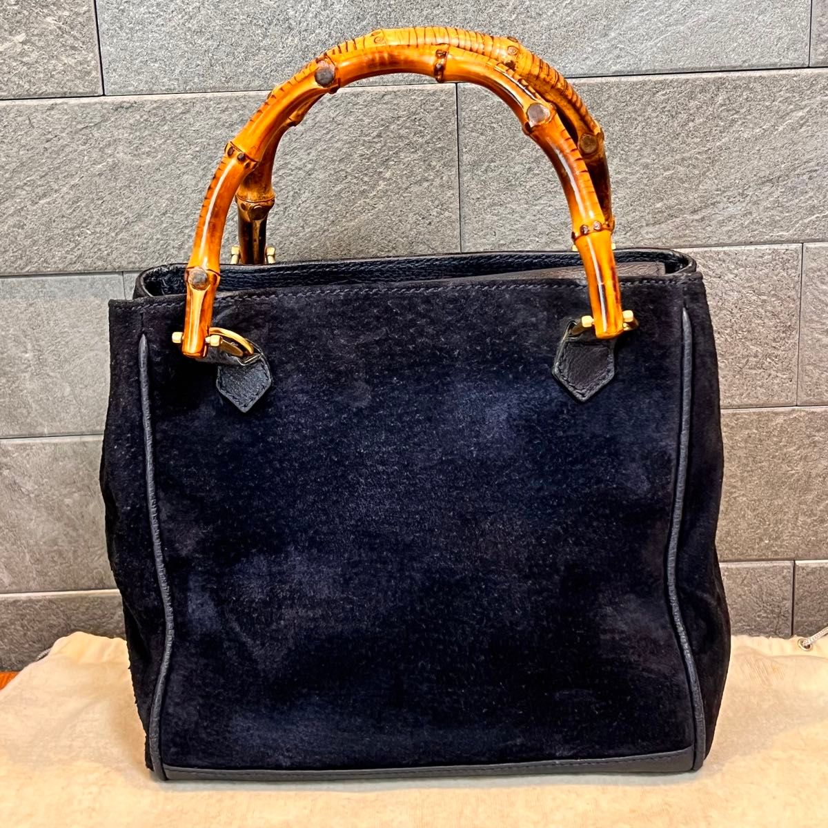 希少 正規品 GUCCI グッチ バンブーミニバッグ スエード 希少 正規品 GUCCI グッチ バンブーミニバッグ スエード