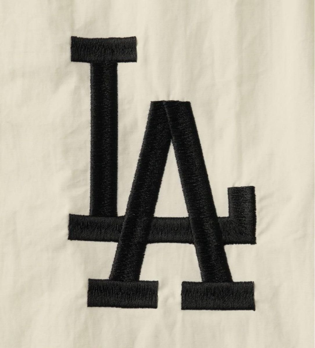 MLB ドジャース ワッペン刺繍 ナイロントラックブルゾン Lサイズ MLB ドジャース ワッペン刺繍 ナイロントラックブルゾン Lサイズ