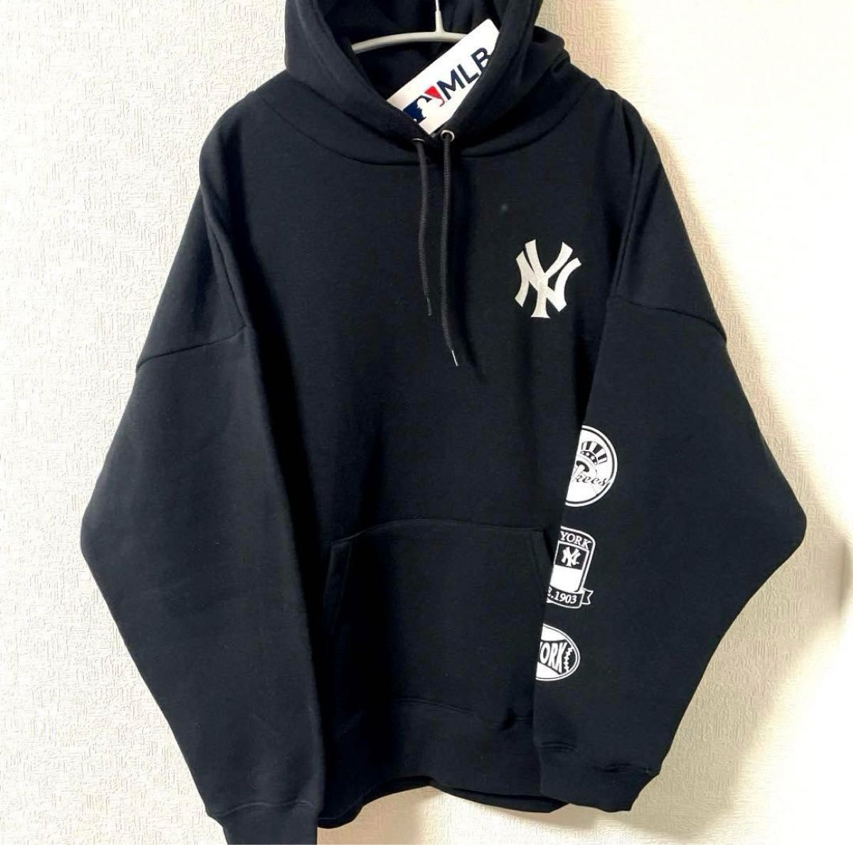 MLB ヤンキース パーカー スウェット 袖ロゴプリント 刺繍ロゴ MLB ヤンキース パーカー スウェット 袖ロゴプリント 刺繍ロゴ