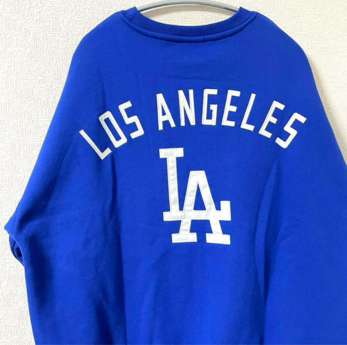 新品】MLB ドジャース トレーナー スウェット 裏起毛 ワッペン 新品】MLB ドジャース トレーナー スウェット 裏起毛 ワッペン