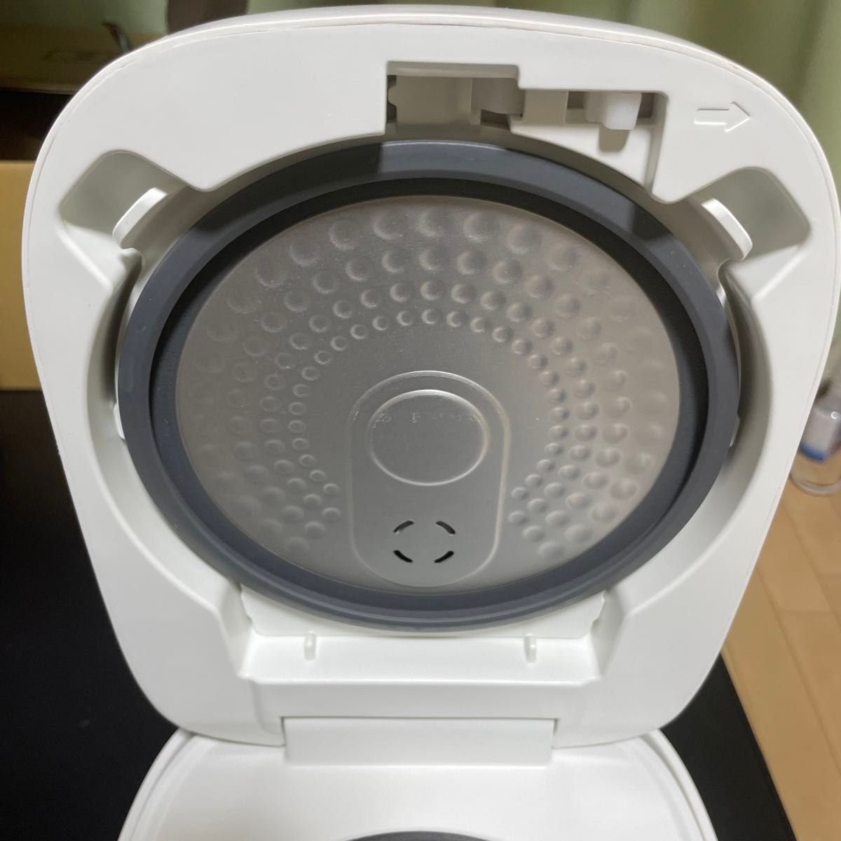 東芝 炊飯器 TOSHIBA 3合炊き IHジャー炊飯器 ホワイト|Yahoo 東芝 炊飯器 TOSHIBA 3合炊き IHジャー炊飯器 ホワイト|Yahoo