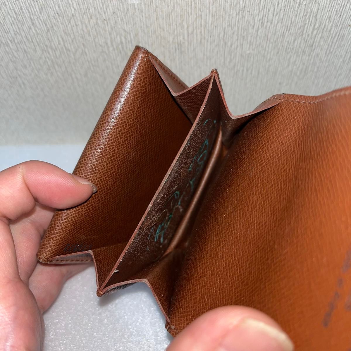 ルイヴィトン モノグラム コインケース 小銭入れ グゼ 財布 ルイヴィトン モノグラム コインケース 小銭入れ グゼ 財布