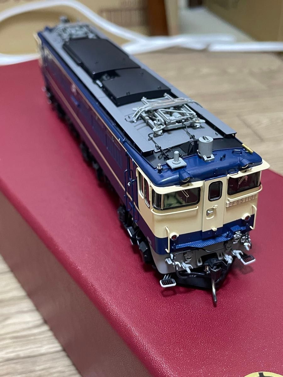ムサシノモデル EF65 1101号機 土崎色 JR東日本 田端運転所〜JR ムサシノモデル EF65 1101号機 土崎色 JR東日本 田端運転所〜JR