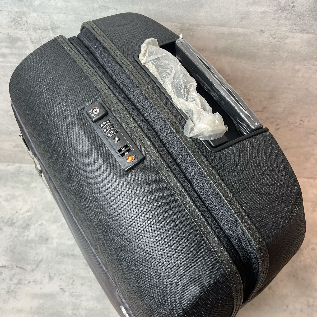 未使用 サムソナイト Samsonite audi アウディ スーツケース 未使用 サムソナイト Samsonite audi アウディ スーツケース