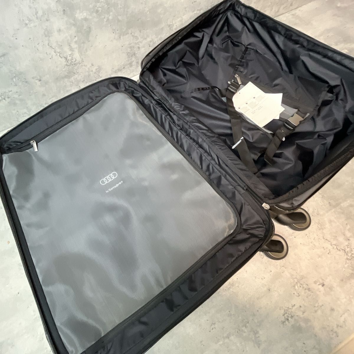 未使用 サムソナイト Samsonite audi アウディ スーツケース 未使用 サムソナイト Samsonite audi アウディ スーツケース
