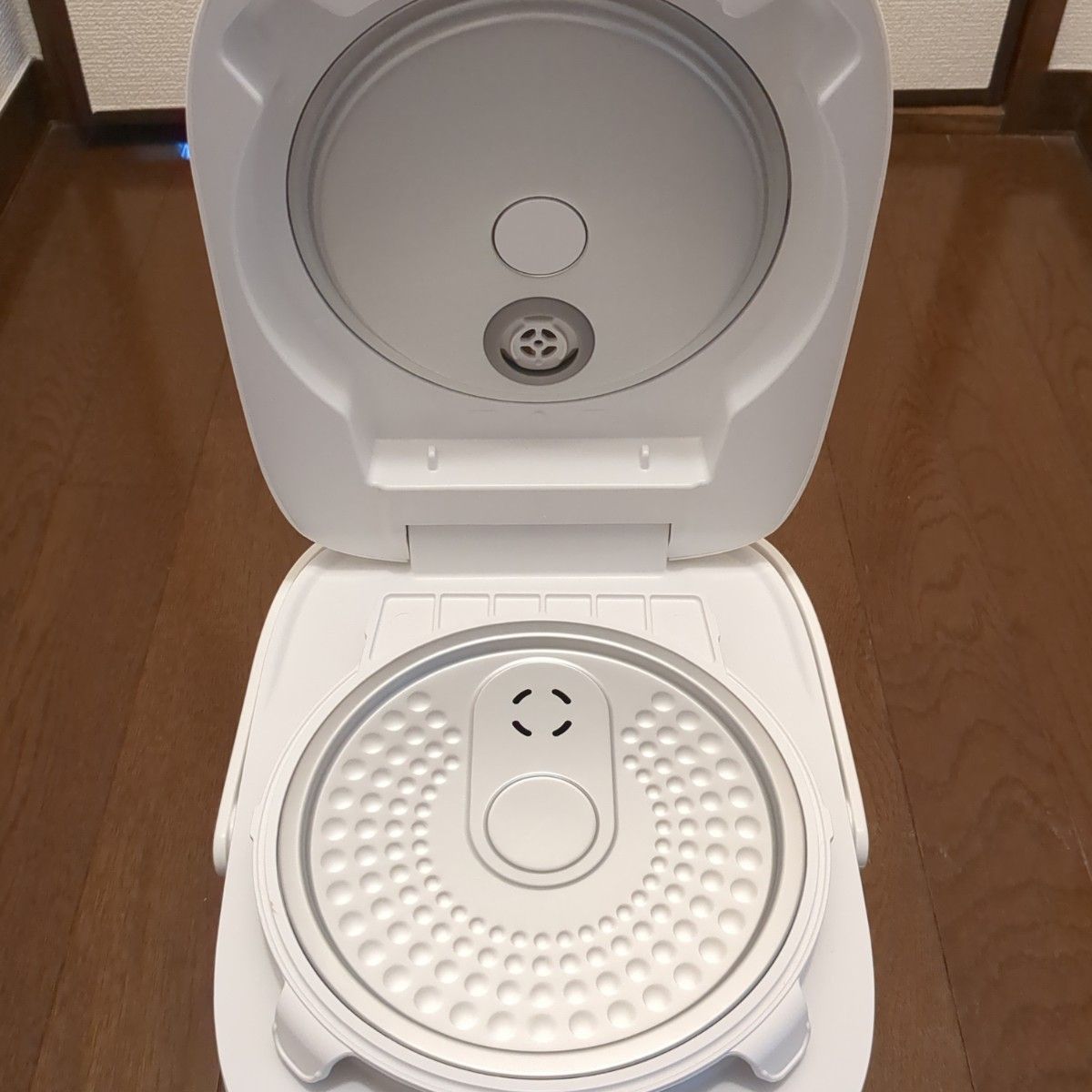 最終価格 匿名翌日発送 TOSHIBA IHジャー炊飯器 RC-5XE5 2018年 最終価格 匿名翌日発送 TOSHIBA IHジャー炊飯器 RC-5XE5 2018年