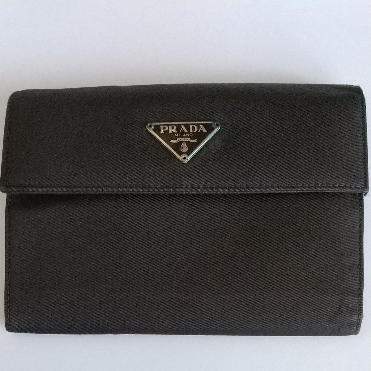 PRADA プラダ 折り財布 三角プレート ナイロン ブラック ユニセックス PRADA プラダ ナイロン 三角プレート 財布 その他財布