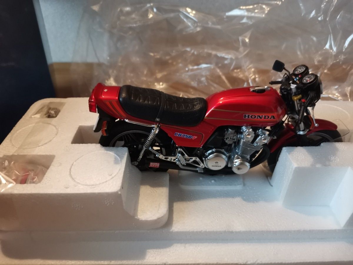AUTOart 1/12 モーターサイクル バリバリ伝説 ホンダCB750F AUTOart 1/12 モーターサイクル バリバリ伝説 ホンダCB750F