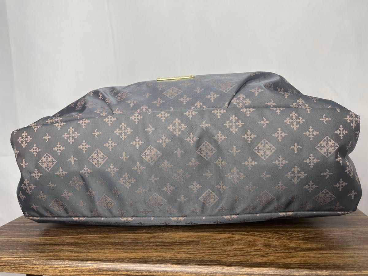 美品 russet ラシット 2way ショルダーバッグ グレー ピンク 美品 russet ラシット 2way ショルダーバッグ グレー ピンク