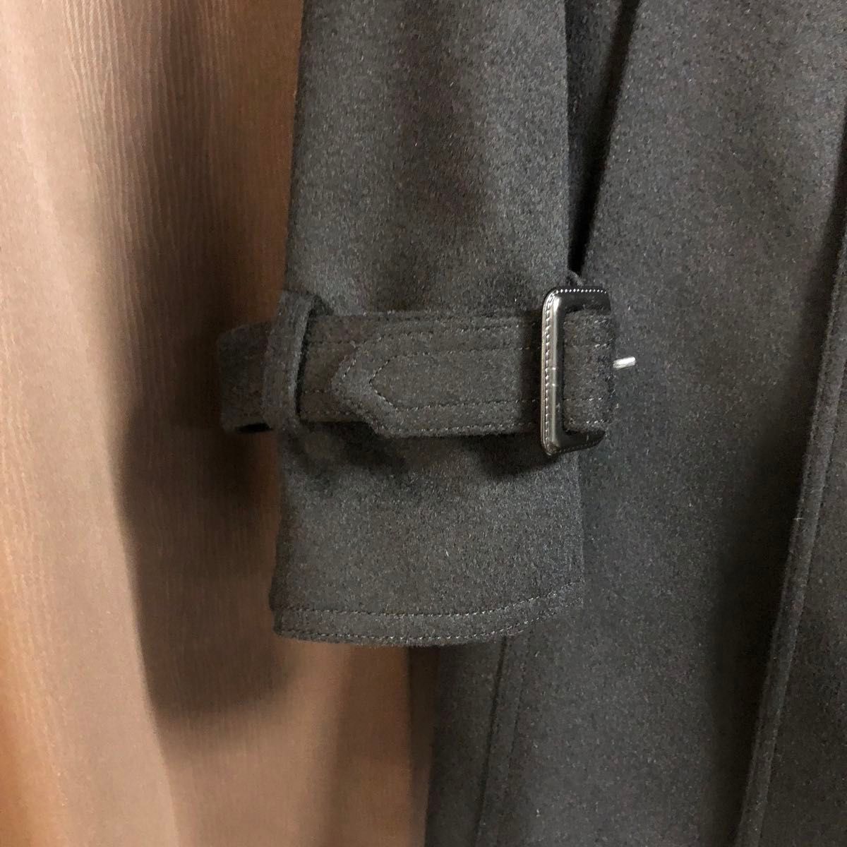 エルメスの綺麗なトレンチコート 黒 カシミヤ メンズ M-Lサイズ エルメスの綺麗なトレンチコート 黒 カシミヤ メンズ M-Lサイズ