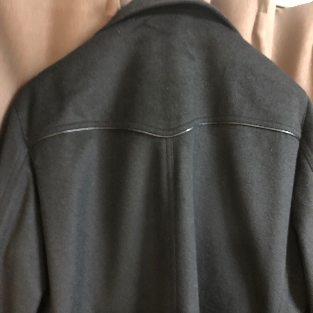 エルメスの綺麗なトレンチコート 黒 カシミヤ メンズ M-Lサイズ エルメスの綺麗なトレンチコート 黒 カシミヤ メンズ M-Lサイズ