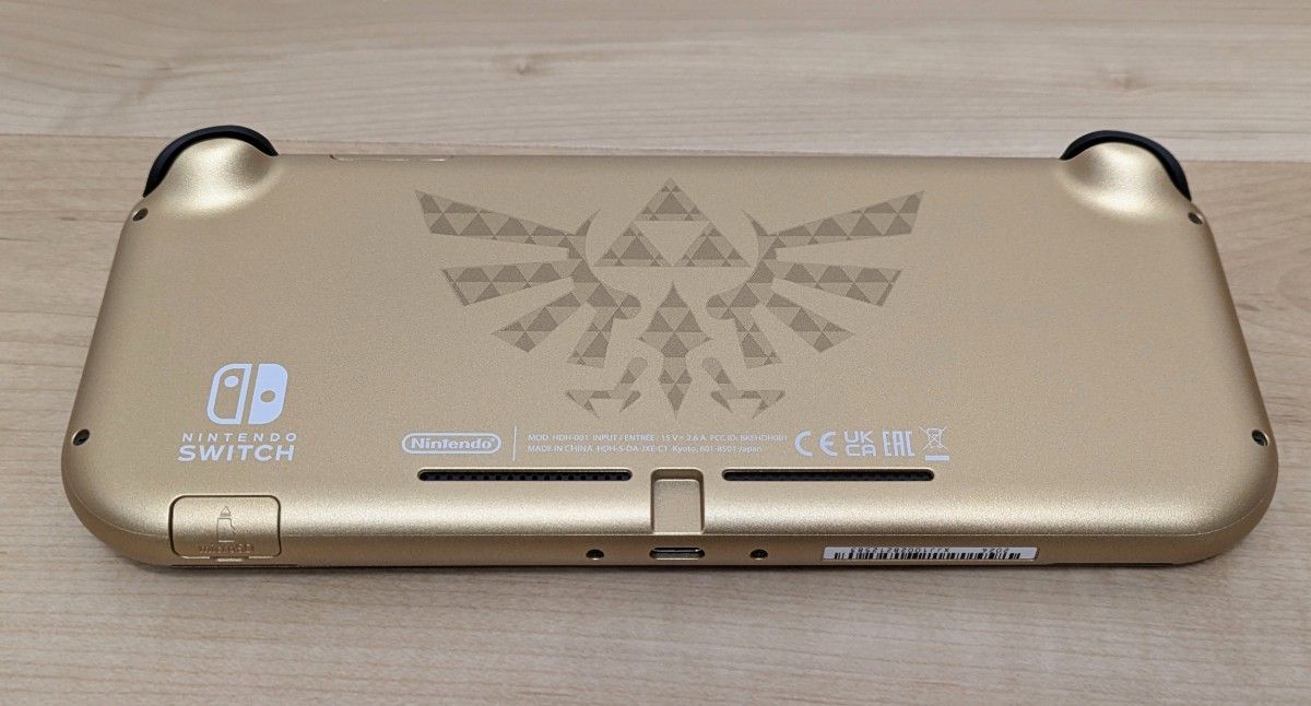 美品 】中古ゲーム機 Nintendo Switch Lite ハイラル 美品 】中古ゲーム機 Nintendo Switch Lite ハイラル