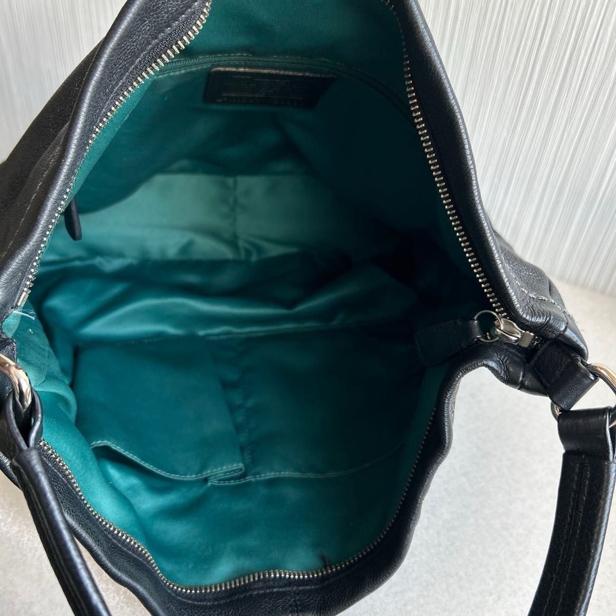 革COACH コーチ ショルダーバッグ 黒 本革ショルダーバッグ 革COACH コーチ ショルダーバッグ 黒 本革ショルダーバッグ