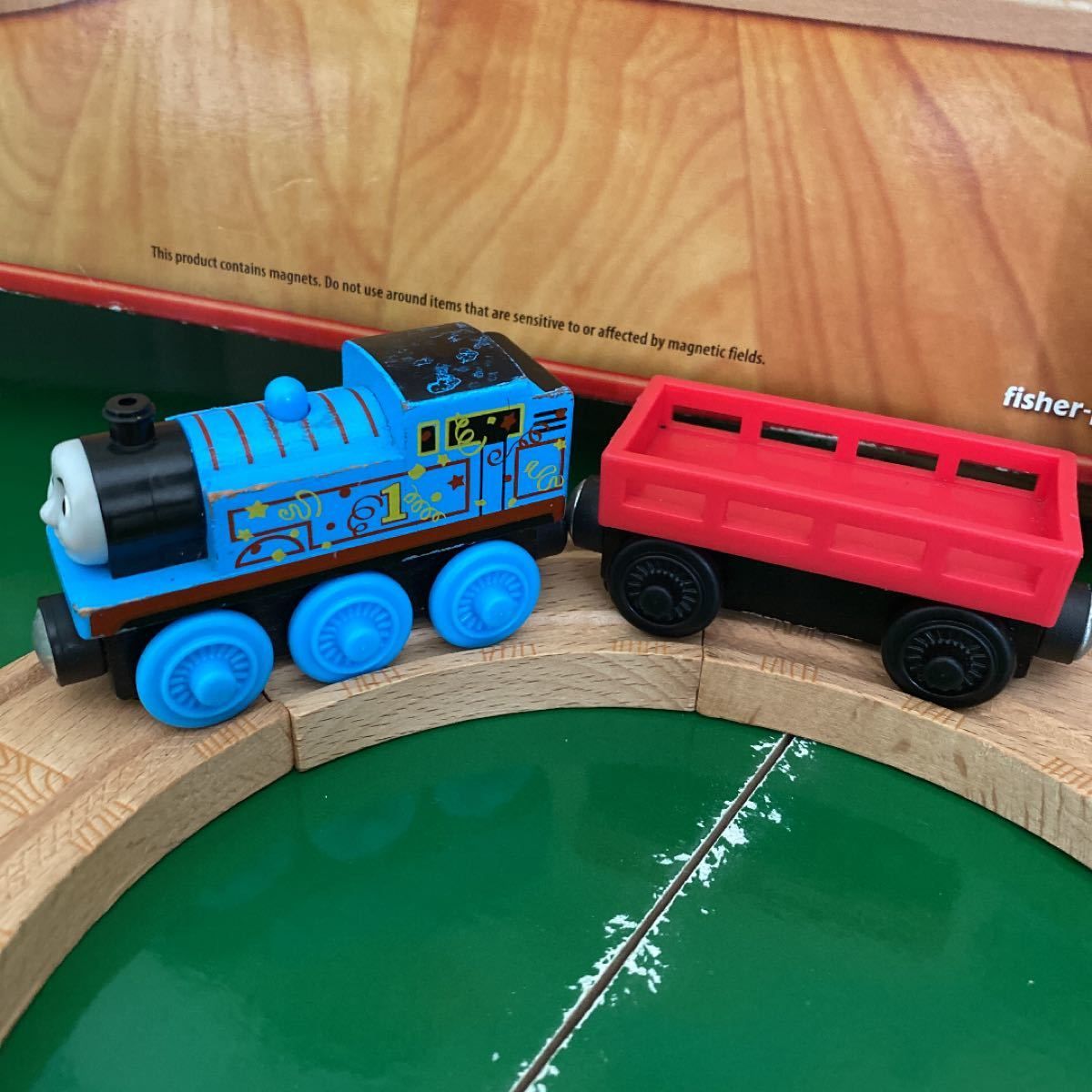 木製トーマス トーマスと花火でお祝いセット|Yahoo!フリマ(旧 木製トーマス トーマスと花火でお祝いセット|Yahoo!フリマ(旧