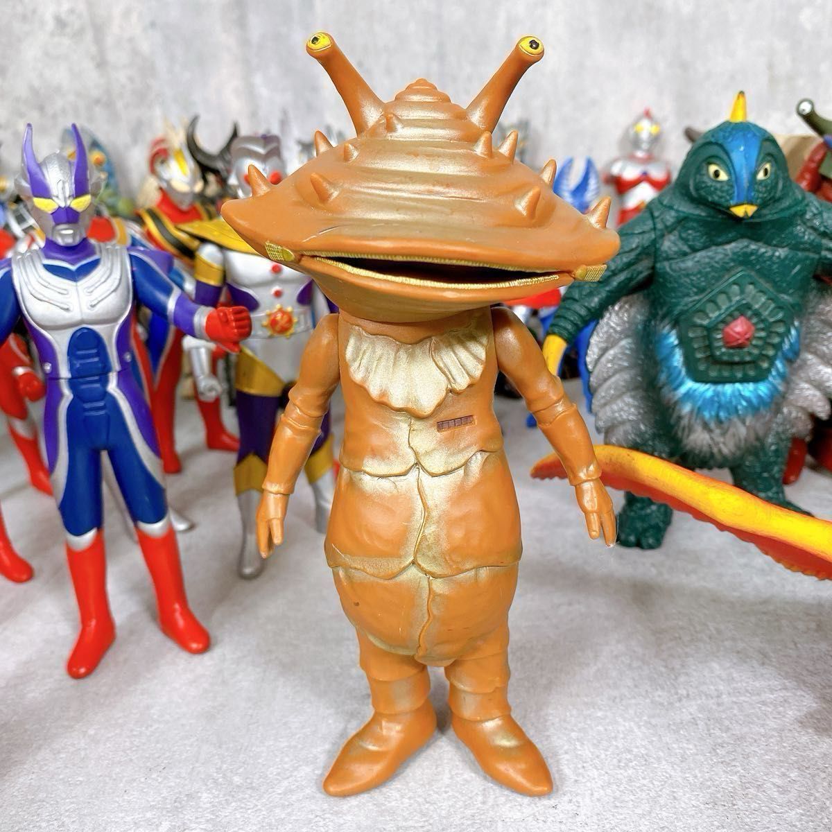 Y336 ウルトラマン & ウルトラ怪獣 シリーズ ソフビ 46体 40体 Y336 ウルトラマン & ウルトラ怪獣 シリーズ ソフビ 46体 40体