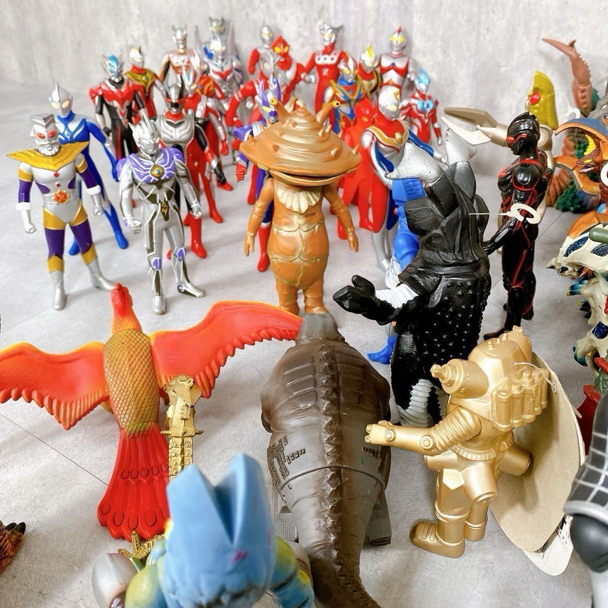 Y336 ウルトラマン & ウルトラ怪獣 シリーズ ソフビ 46体 40体 Y336 ウルトラマン & ウルトラ怪獣 シリーズ ソフビ 46体 40体