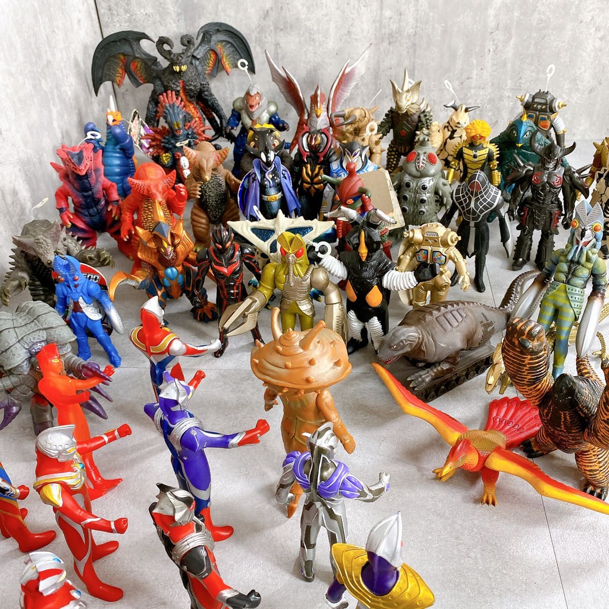 Y336 ウルトラマン & ウルトラ怪獣 シリーズ ソフビ 46体 40体 Y336 ウルトラマン & ウルトラ怪獣 シリーズ ソフビ 46体 40体