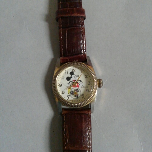 ミッキーマウス　腕時計　スモセコ