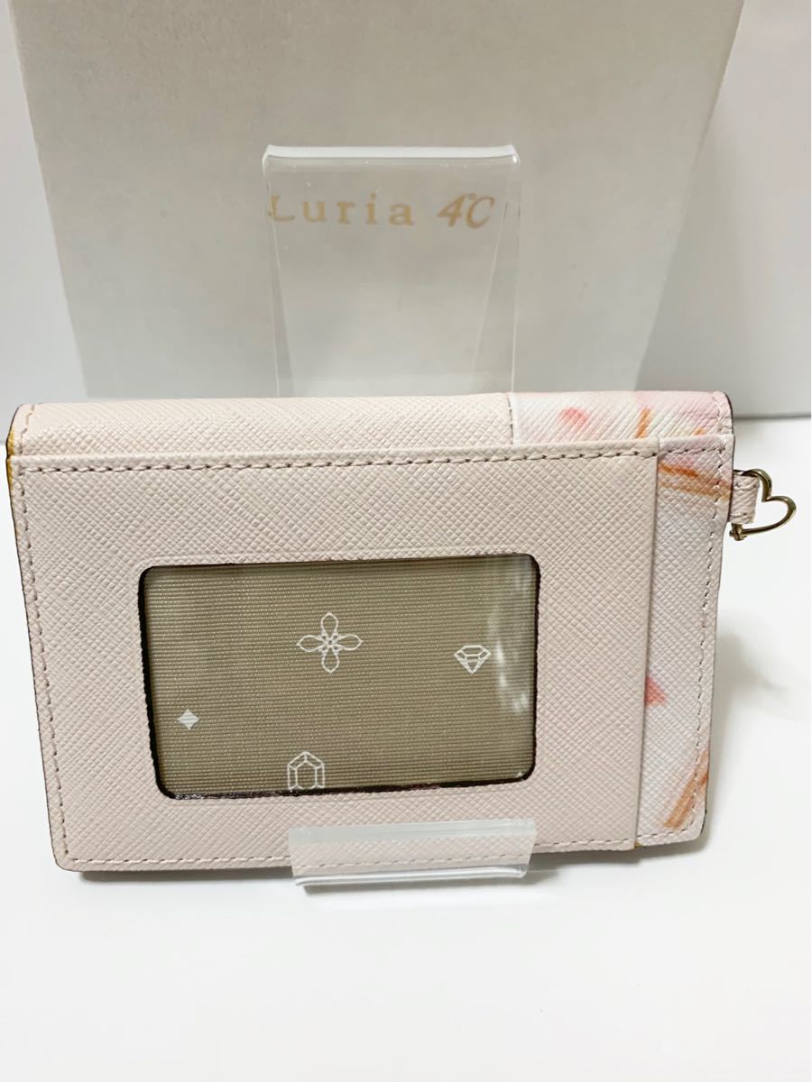 ルリア4°C Luria4℃ ヨンドシー パスケース コスメ柄 クリスマス ルリア4°C Luria4℃ ヨンドシー パスケース コスメ柄 クリスマス