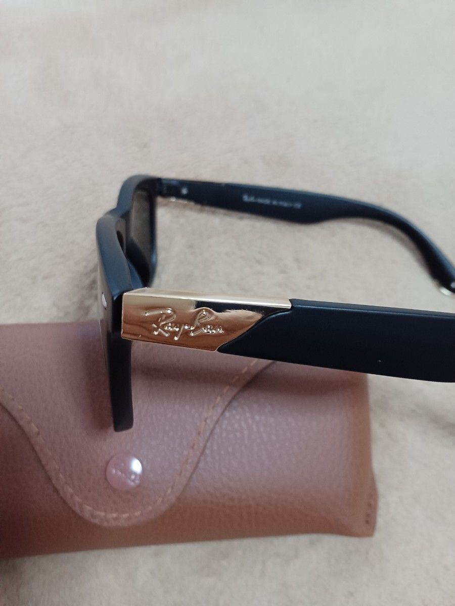 ★レイバン★Ray-Ban★サングラス　 WAYFARER★マッドブラック×ゴールド★専用ケース付★ほぼ未使用★