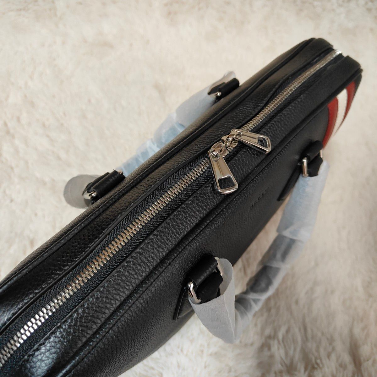 新品 付属品完備 牛革 2WAY BALLY ビジネスバッグ A4サイズ 新品 付属品完備 牛革 2WAY BALLY ビジネスバッグ A4サイズ